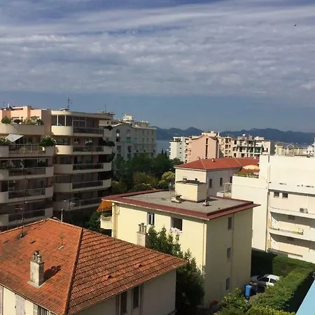 Apartment Les Pins Parasols Cannes